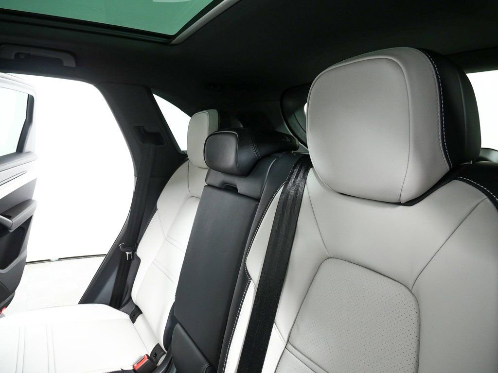 New 2026 Porsche Cayenne E-Hybrid image 23