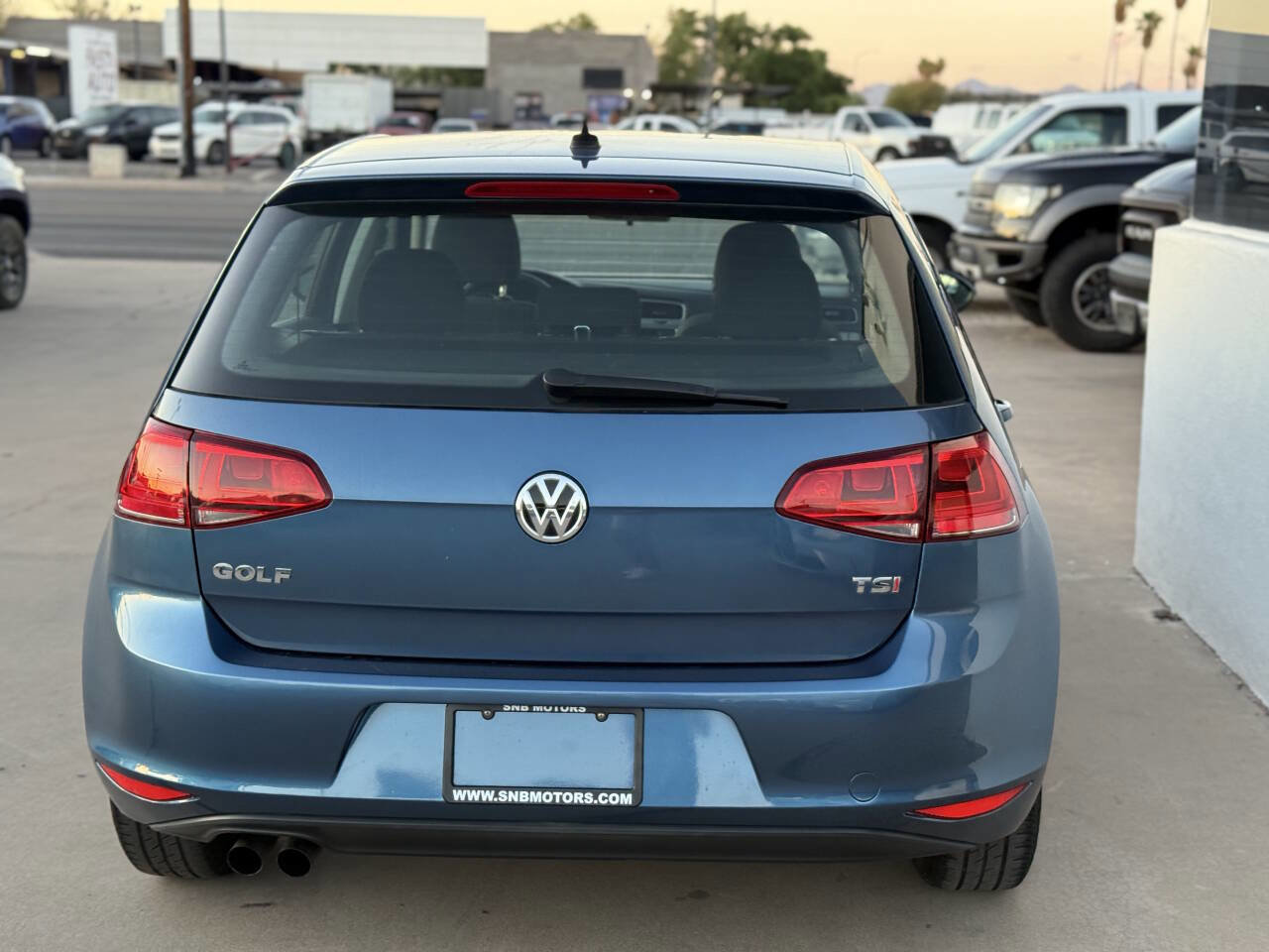 Used 2016 Volkswagen Golf SE image 5