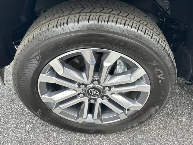 Used 2026 Toyota 4Runner Limited AWD/4WD image 10