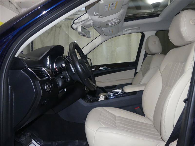 Used 2019 Mercedes-Benz GLS 450 4MATIC image 23
