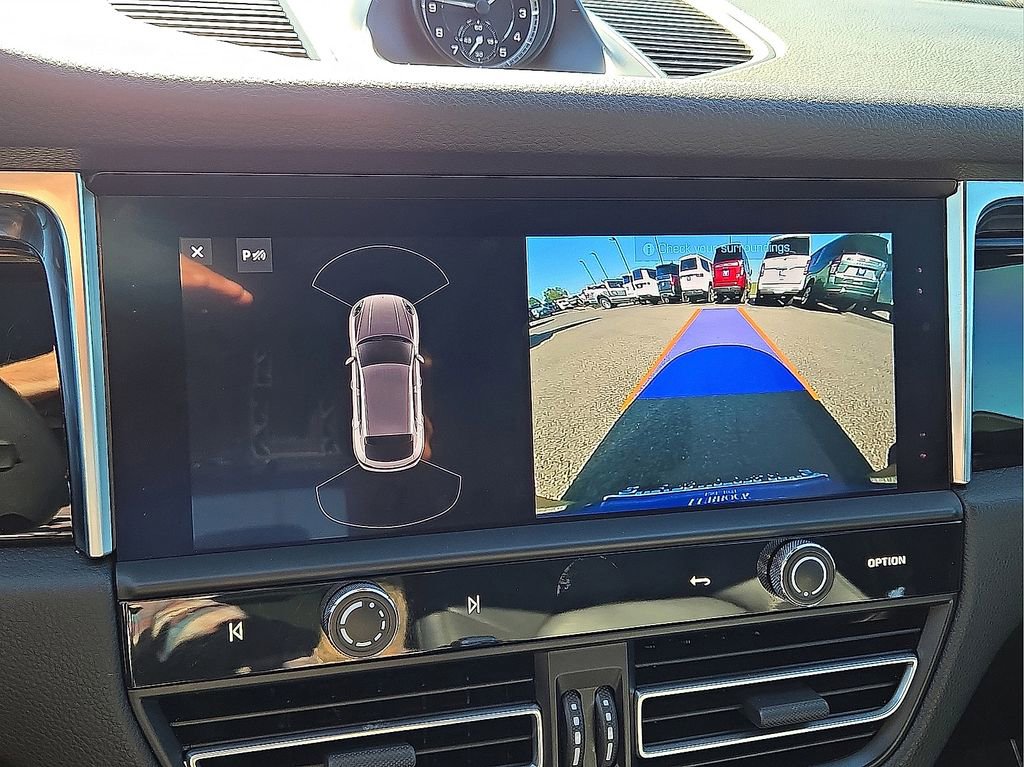 Used 2024 Porsche Macan T w/ Premium Plus Package image 20