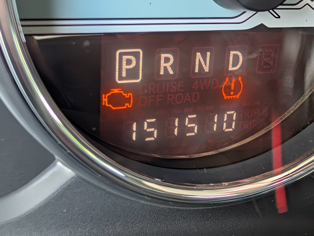 Used 2014 Jeep Wrangler Sahara AWD/4WD image 14