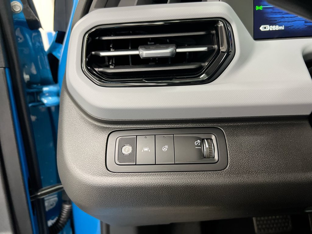 New 2027 Chevrolet Bolt RS FWD image 19