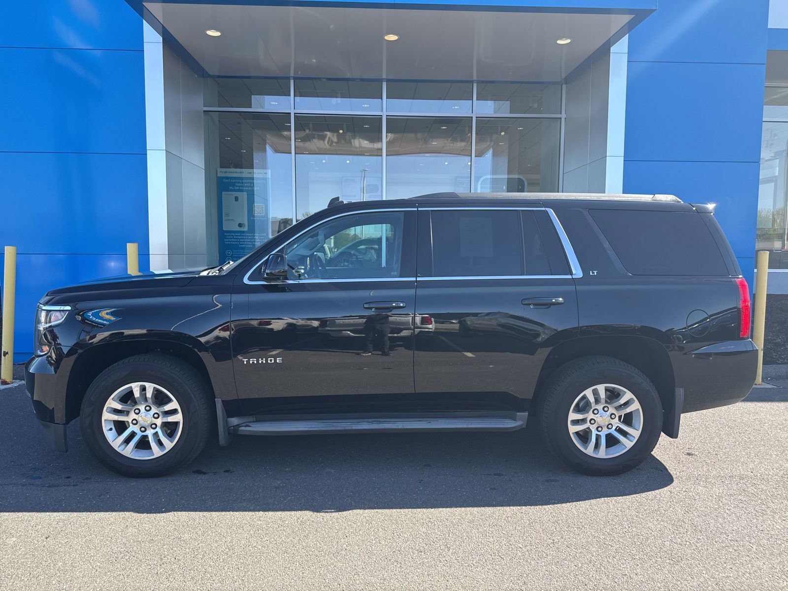 Used 2015 Chevrolet Tahoe LT AWD/4WD image 9
