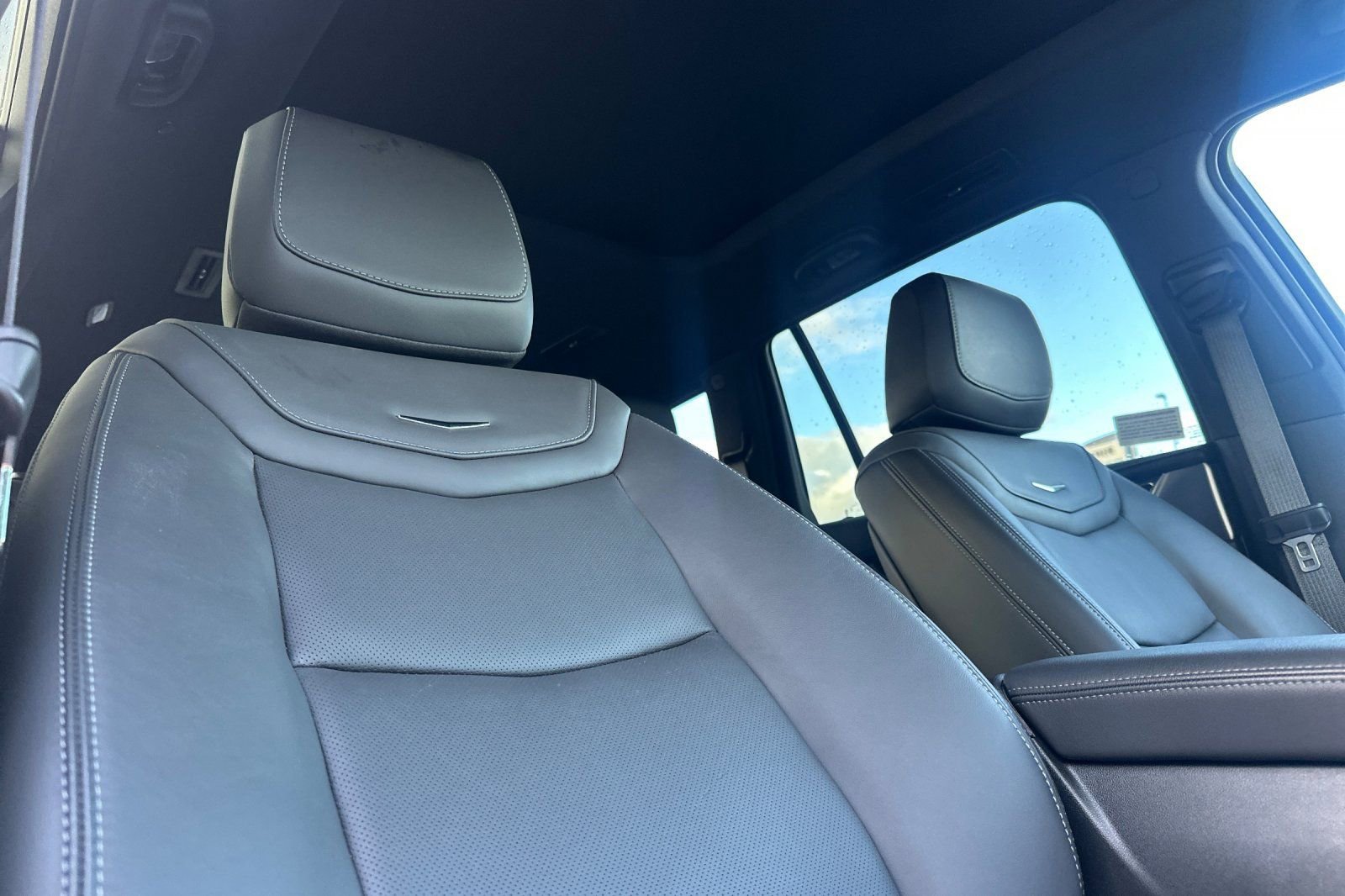 Used 2025 Cadillac XT6 Premium Luxury w/ Technology Package image 21