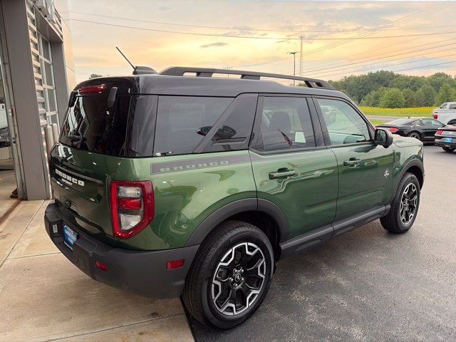 Used 2025 Ford Bronco Sport Outer Banks w/ Outer Banks Tech Package+ AWD/4WD image 3