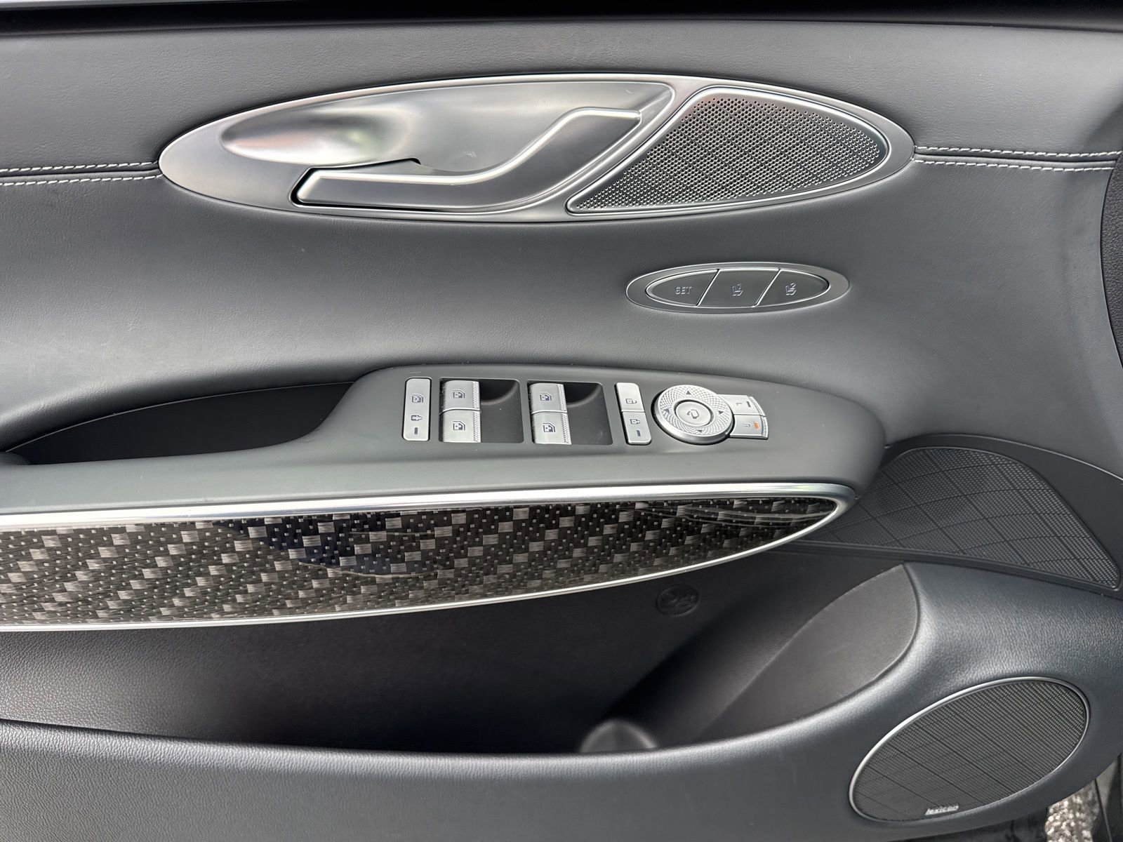 Used 2025 Genesis GV70 3.5T Sport w/ Sport Prestige Package image 20