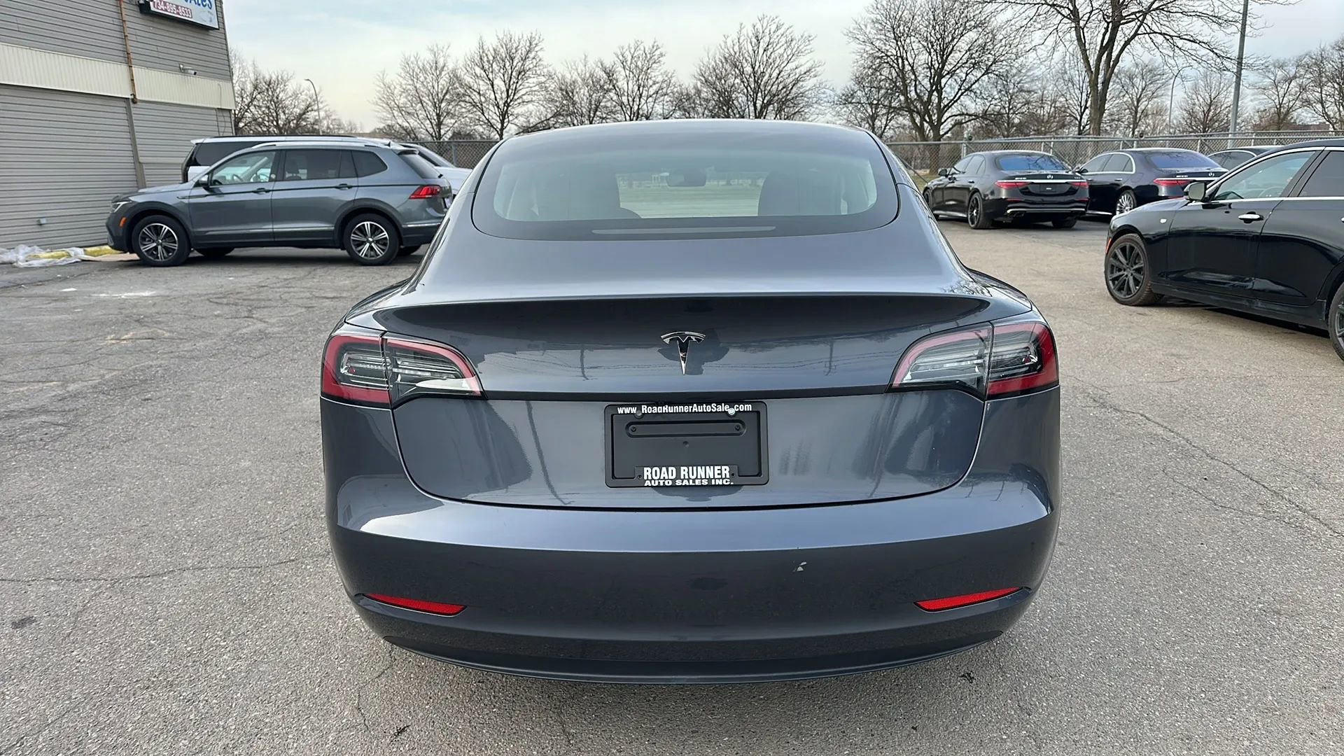 Used 2023 Tesla Model 3 Standard Range image 6