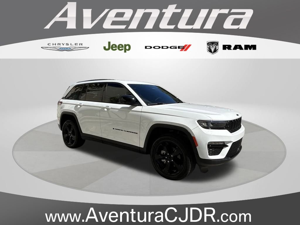 Used 2024 Jeep Grand Cherokee Limited w/ Black Appearance Package