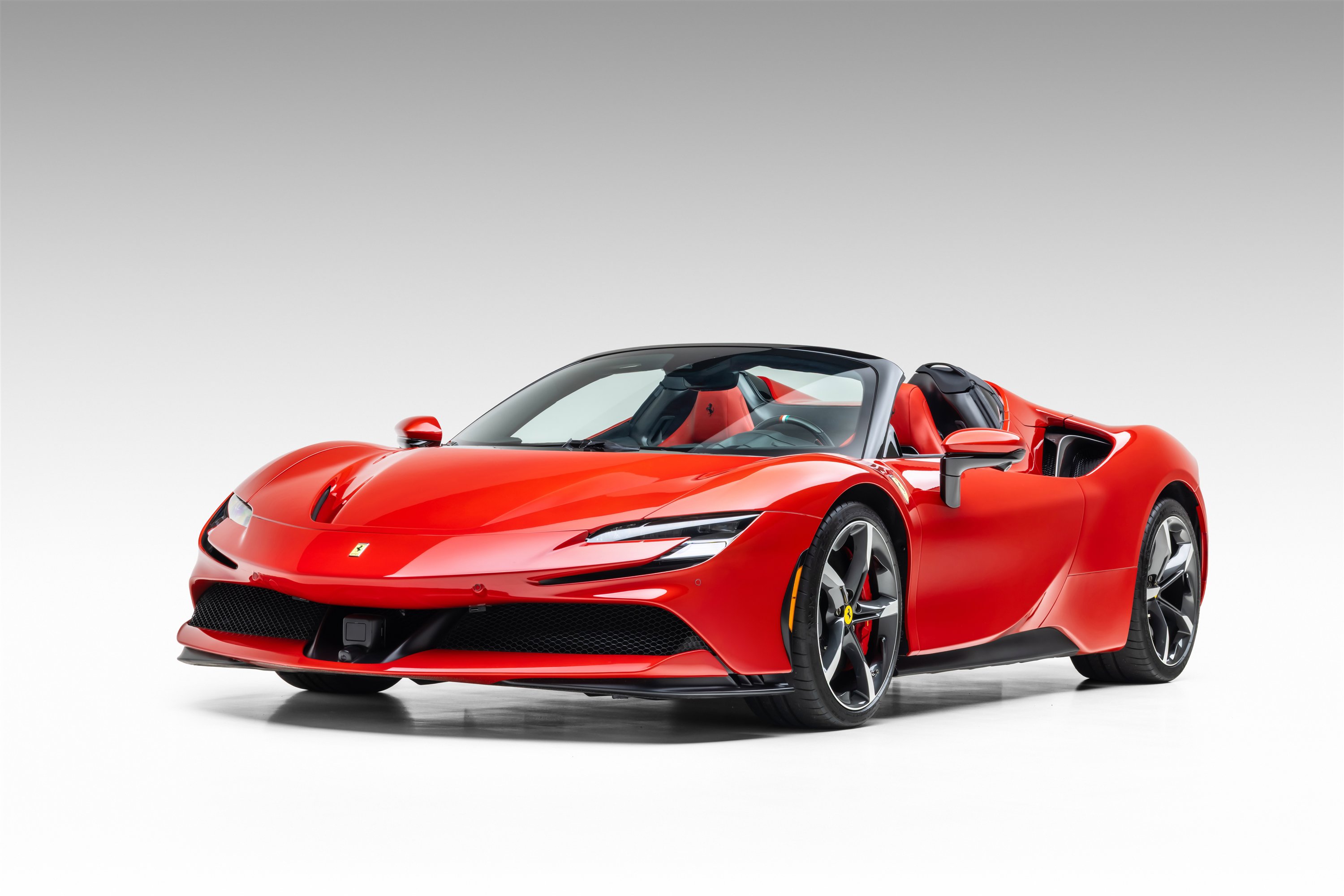 Certified 2023 Ferrari SF90 Spider image 2