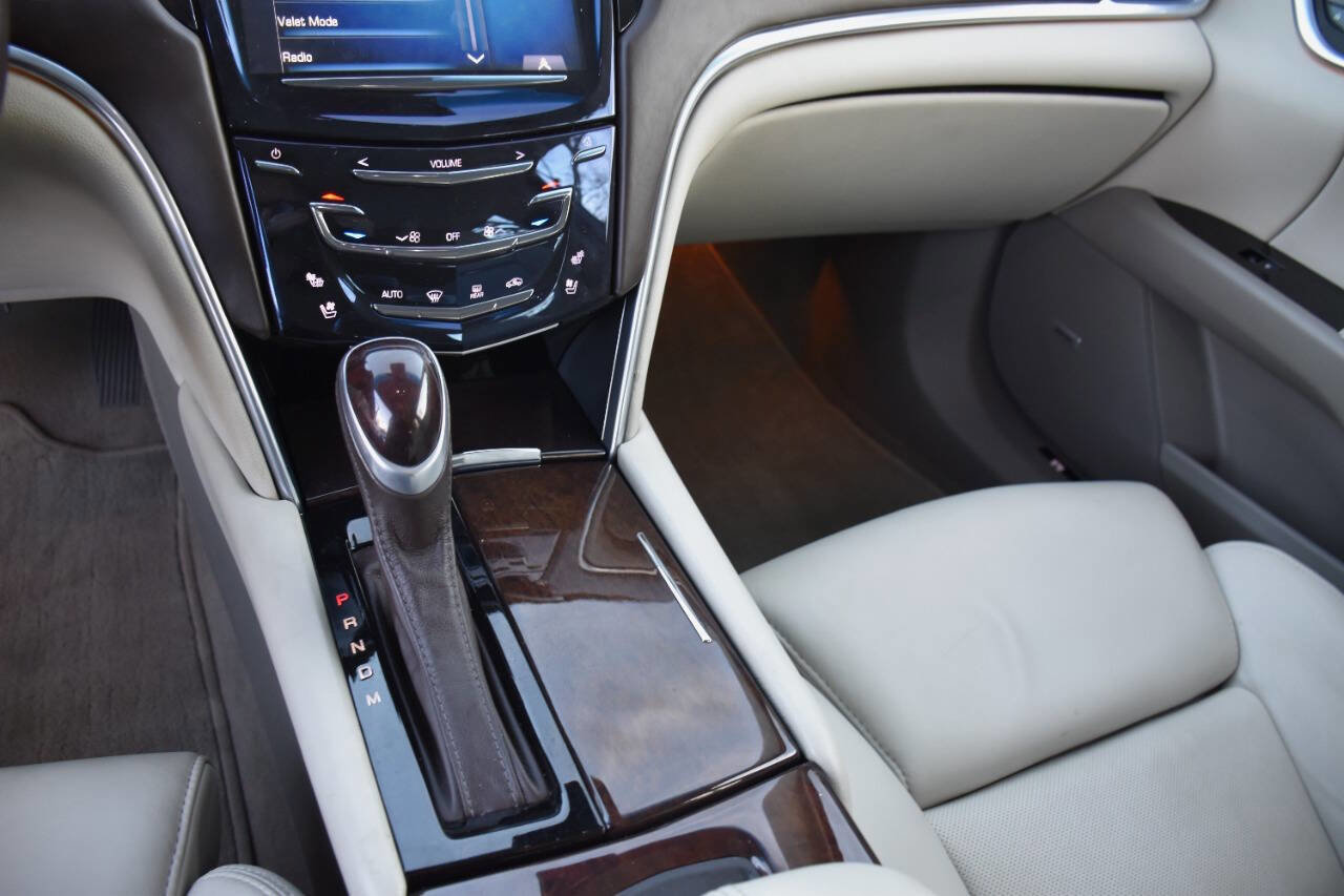 Used 2013 Cadillac XTS Platinum image 20