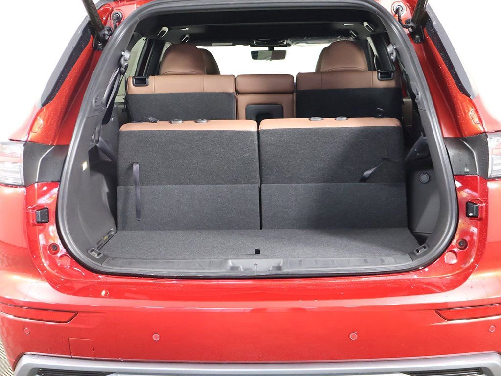 New 2025 Mitsubishi Outlander SEL image 23