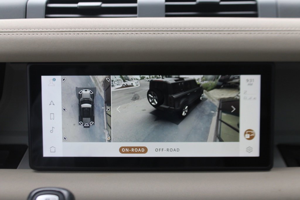 Used 2022 Land Rover Defender 110 X-Dynamic SE image 21