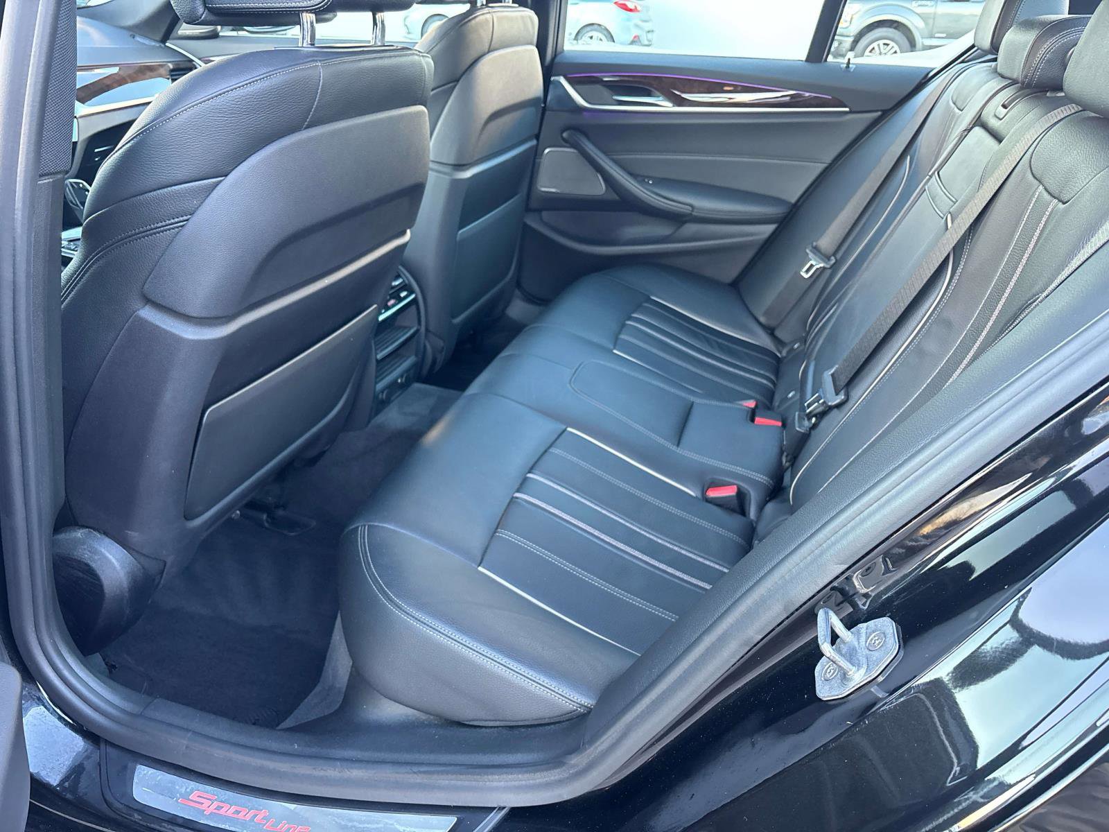 Used 2018 BMW 540i xDrive AWD/4WD image 9