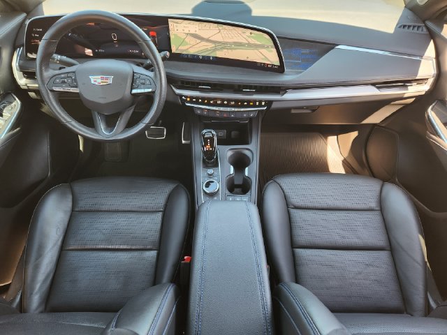 Used 2024 Cadillac XT4 Sport FWD image 27