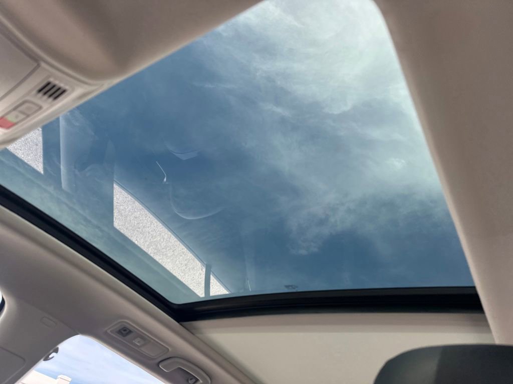 Used 2018 Volkswagen Golf SE image 48