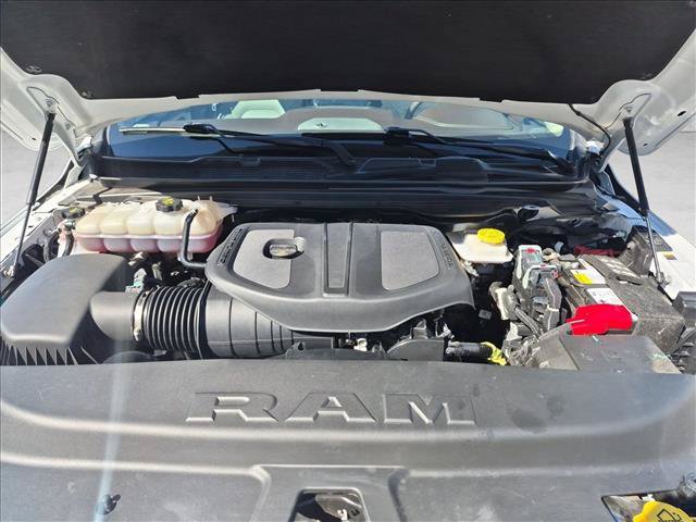 Used 2025 RAM 1500 Laramie AWD/4WD image 23