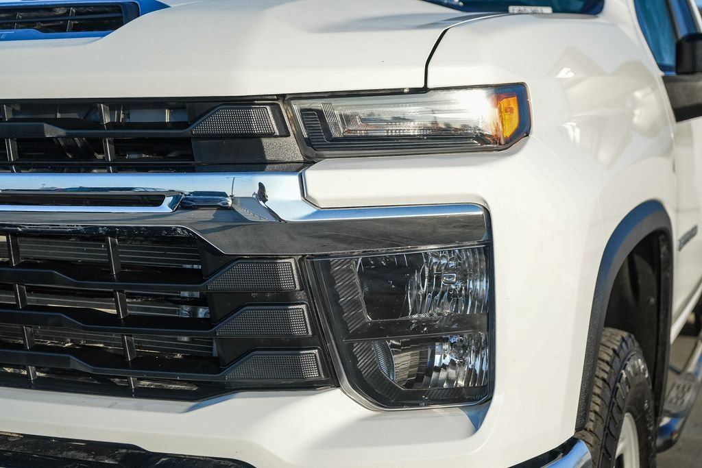 Used 2025 Chevrolet Silverado 2500 LT w/ Convenience Package image 5