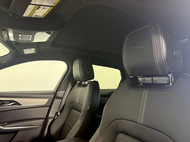 Certified 2025 Jaguar F-PACE R-Dynamic S image 13