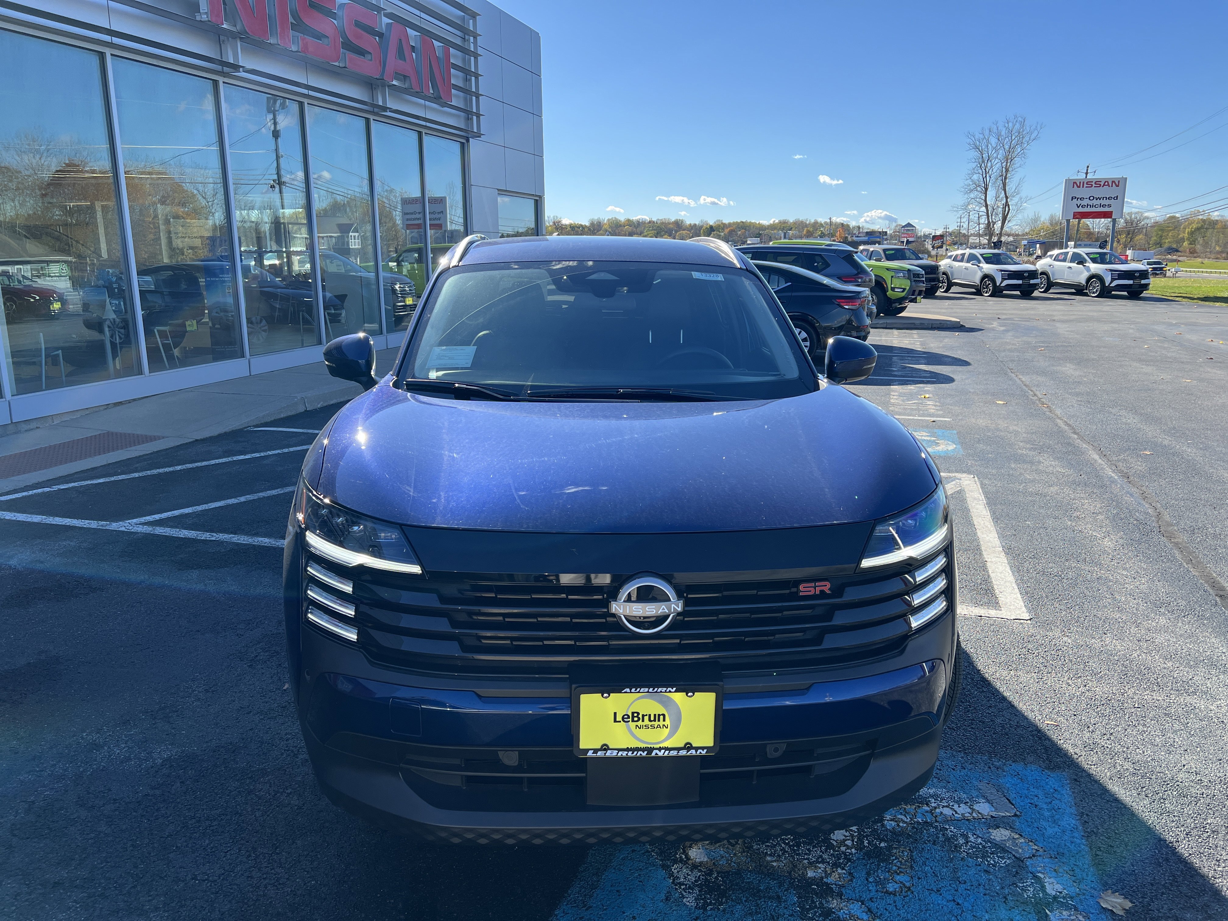 New 2025 Nissan Kicks SR image 10