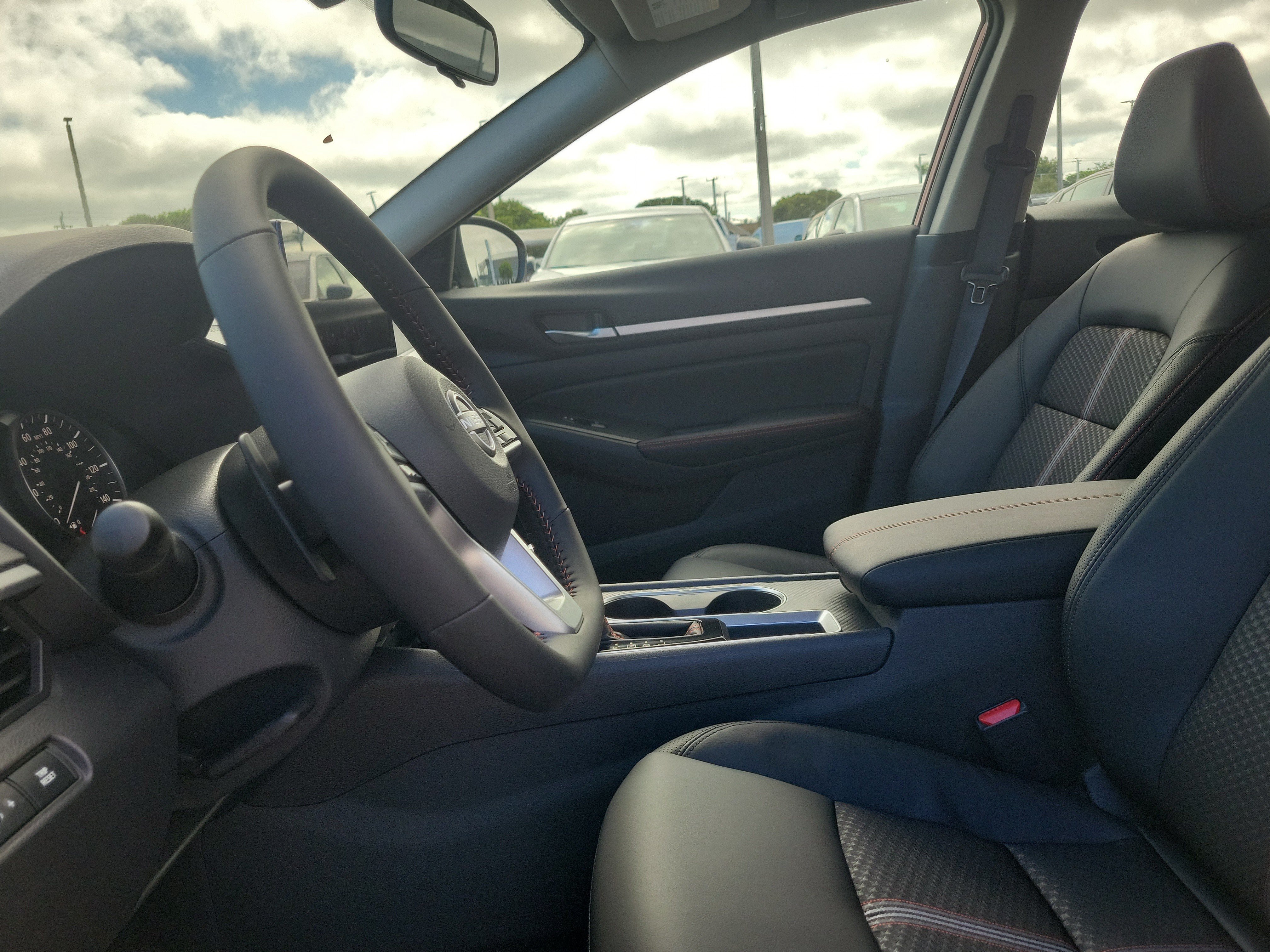 New 2026 Nissan Altima 2.5 SR FWD image 18