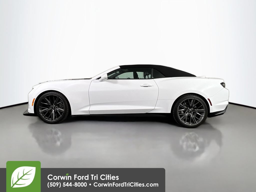 Used 2022 Chevrolet Camaro ZL1 RWD image 6