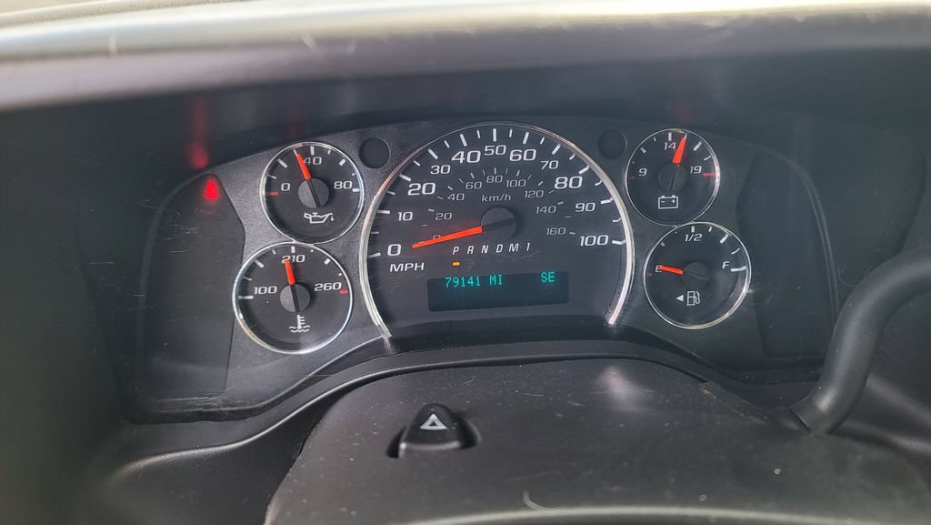 Used 2017 GMC Savana 2500 RWD image 20