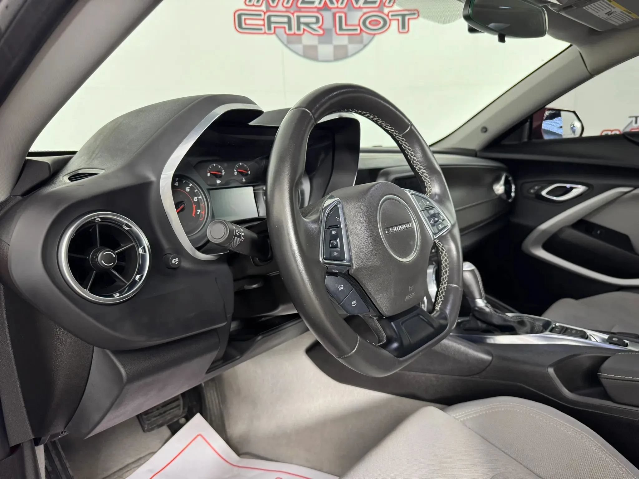 Used 2023 Chevrolet Camaro LT RWD image 10