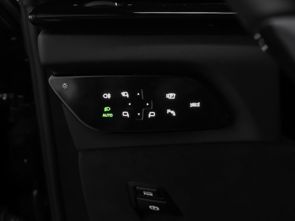 Certified 2025 Ferrari Purosangue AWD/4WD image 56