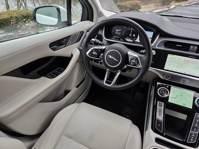 Used 2020 Jaguar I-PACE HSE image 25