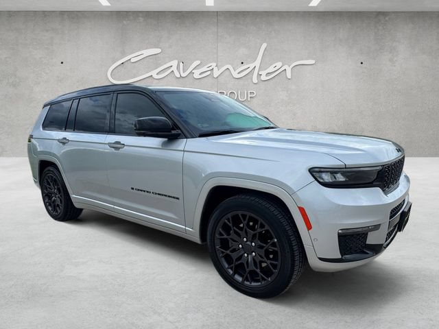 Used 2025 Jeep Grand Cherokee L Summit w/ Obsidian Package AWD/4WD image 2
