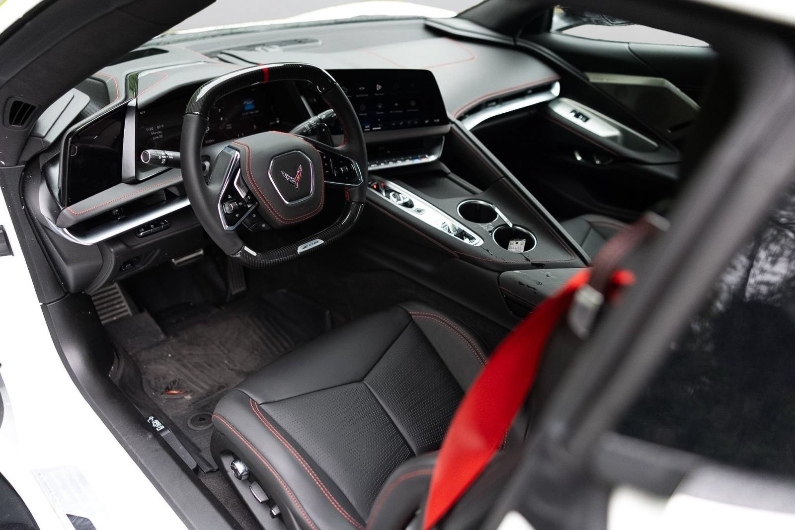 Used 2026 Chevrolet Corvette Z06 w/ Z07 Performance Package RWD image 10