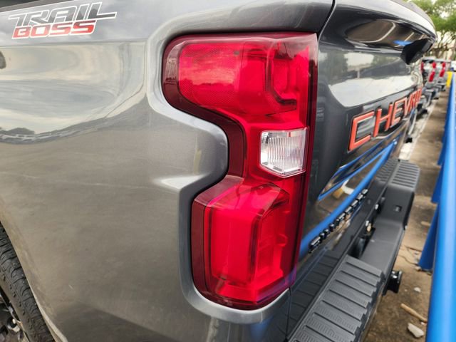 Used 2022 Chevrolet Silverado 1500 LT Trail Boss w/ Convenience Package II image 7