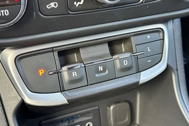 Used 2023 GMC Terrain SLT w/ Elevation Edition FWD image 34