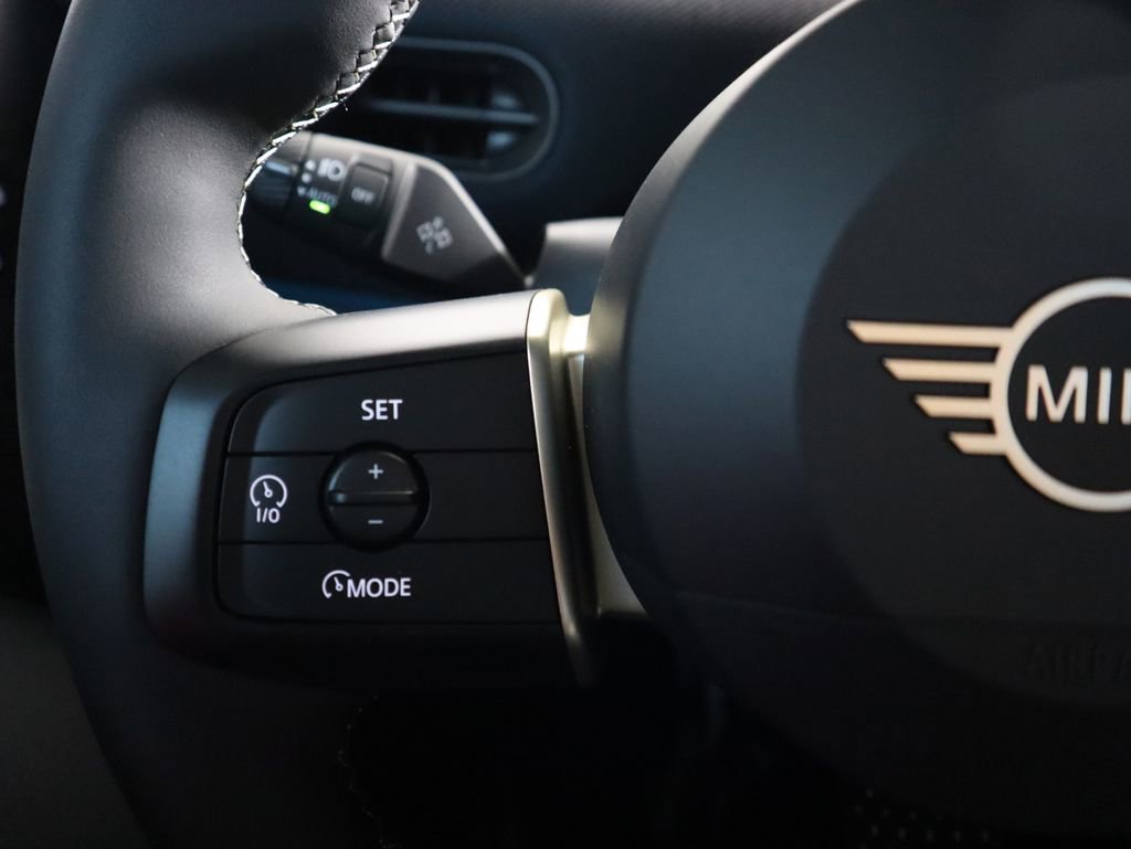 New 2026 MINI Cooper 4-Door Hardtop image 12