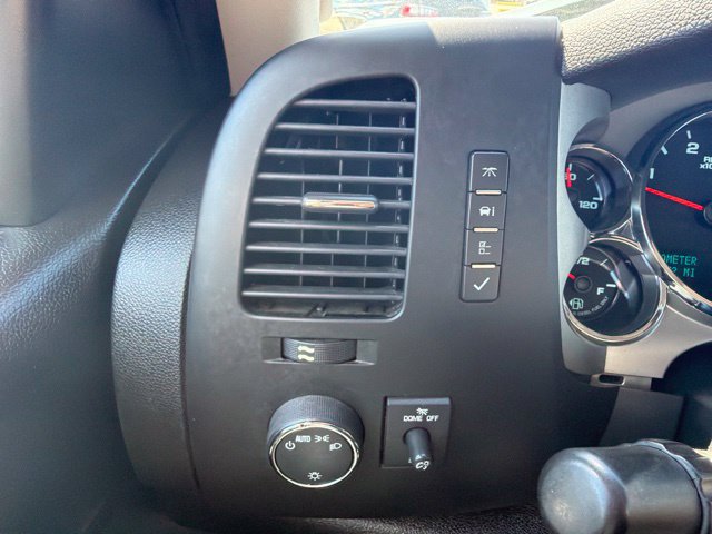 Used 2014 Chevrolet Silverado 2500 LT w/ Interior Plus Package AWD/4WD image 39