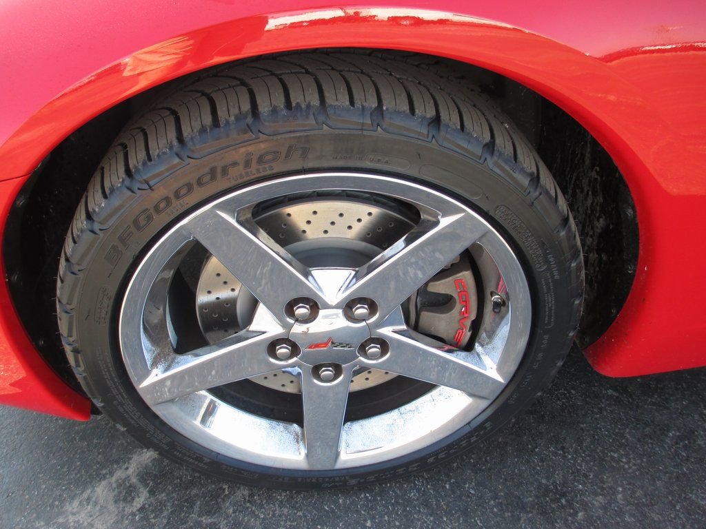 Used 2007 Chevrolet Corvette Convertible w/ Preferred Equipment Group image 11