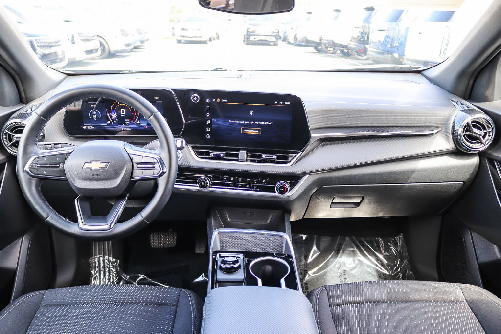 Used 2026 Chevrolet Equinox LT FWD image 12