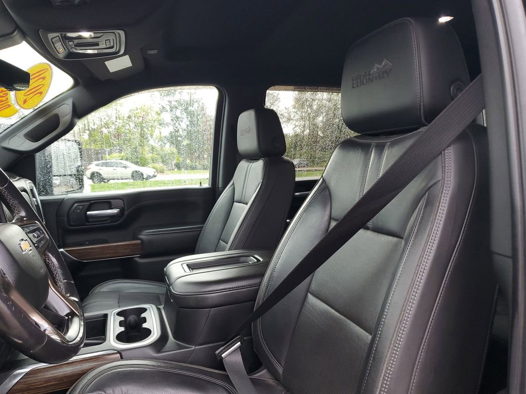 Used 2020 Chevrolet Silverado 2500 High Country w/ Technology Package AWD/4WD image 16