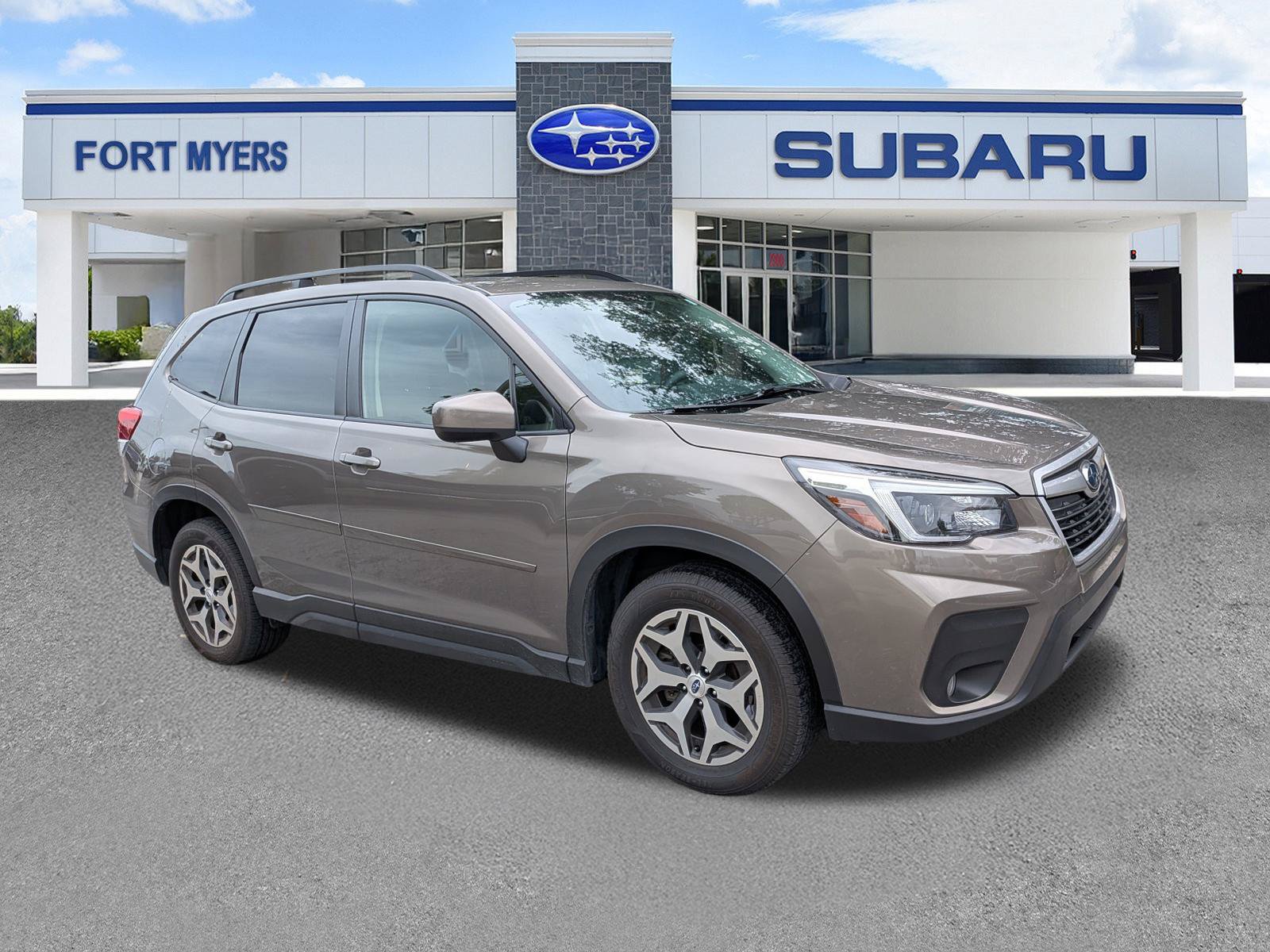 Used 2021 Subaru Forester Premium AWD/4WD image 2