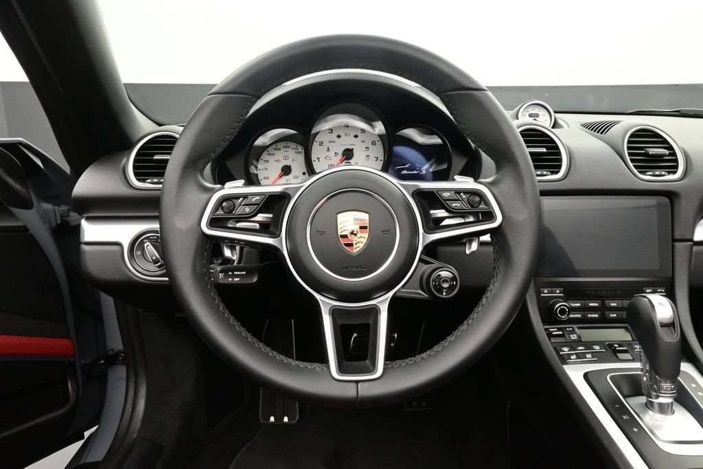 Certified 2025 Porsche 718 Boxster S RWD image 7