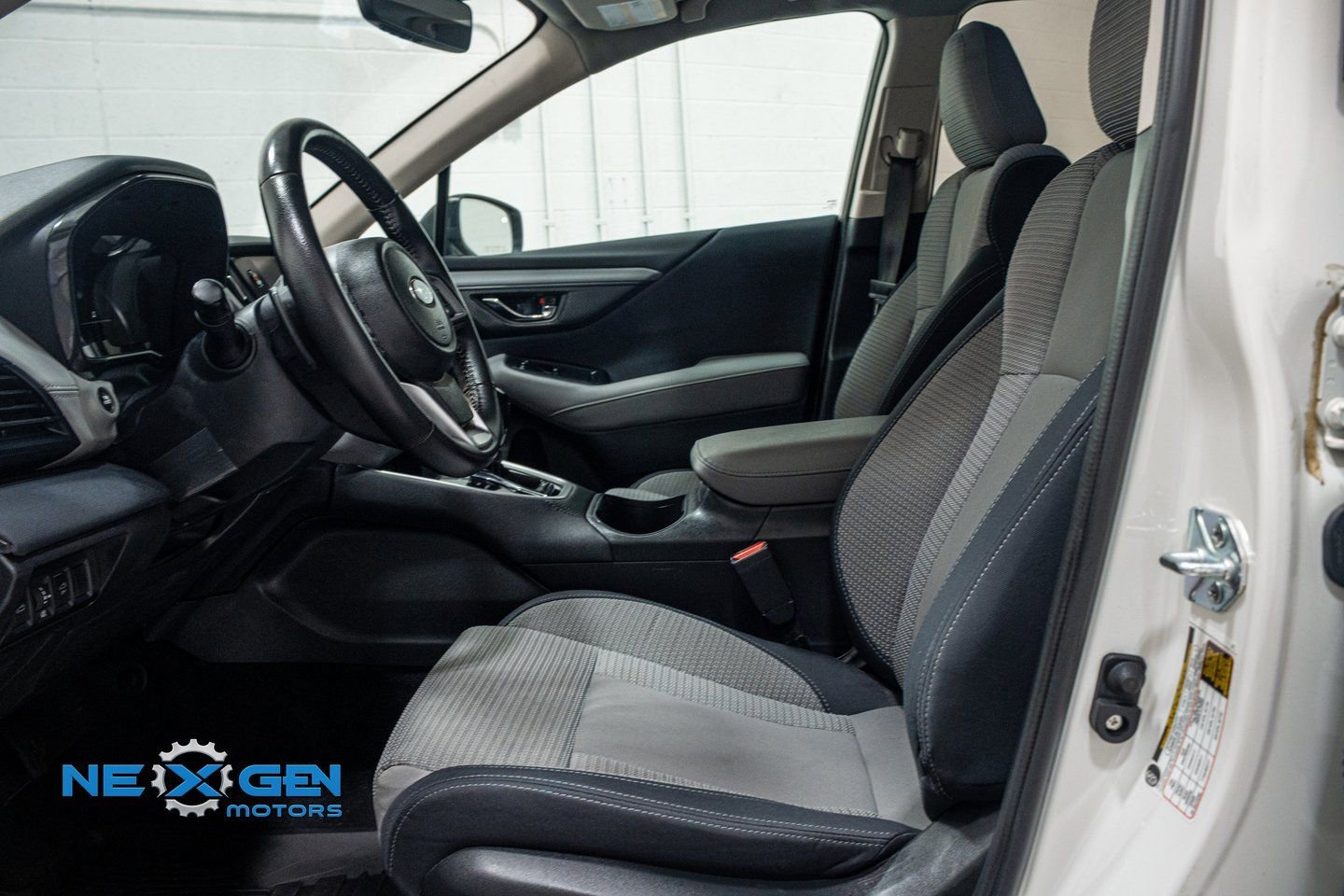 Used 2024 Subaru Outback Premium image 12