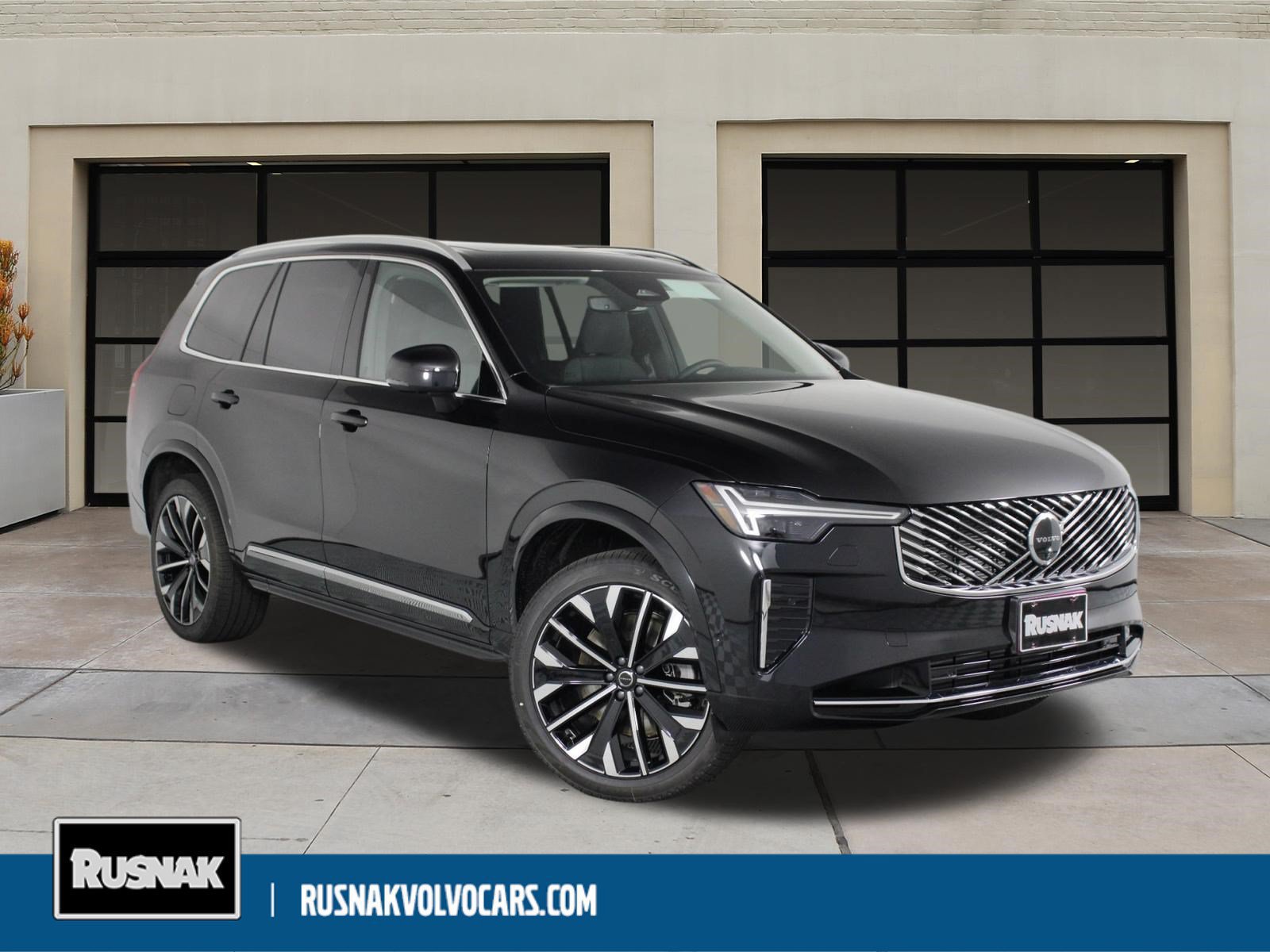 New 2026 Volvo XC90 T8 Plus