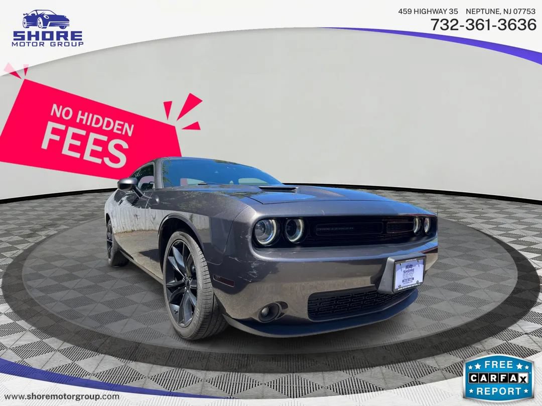 Used 2017 Dodge Challenger SXT Plus RWD image 3