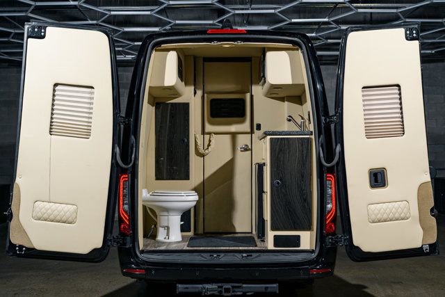 Used 2021 Mercedes-Benz Sprinter 3500 image 37