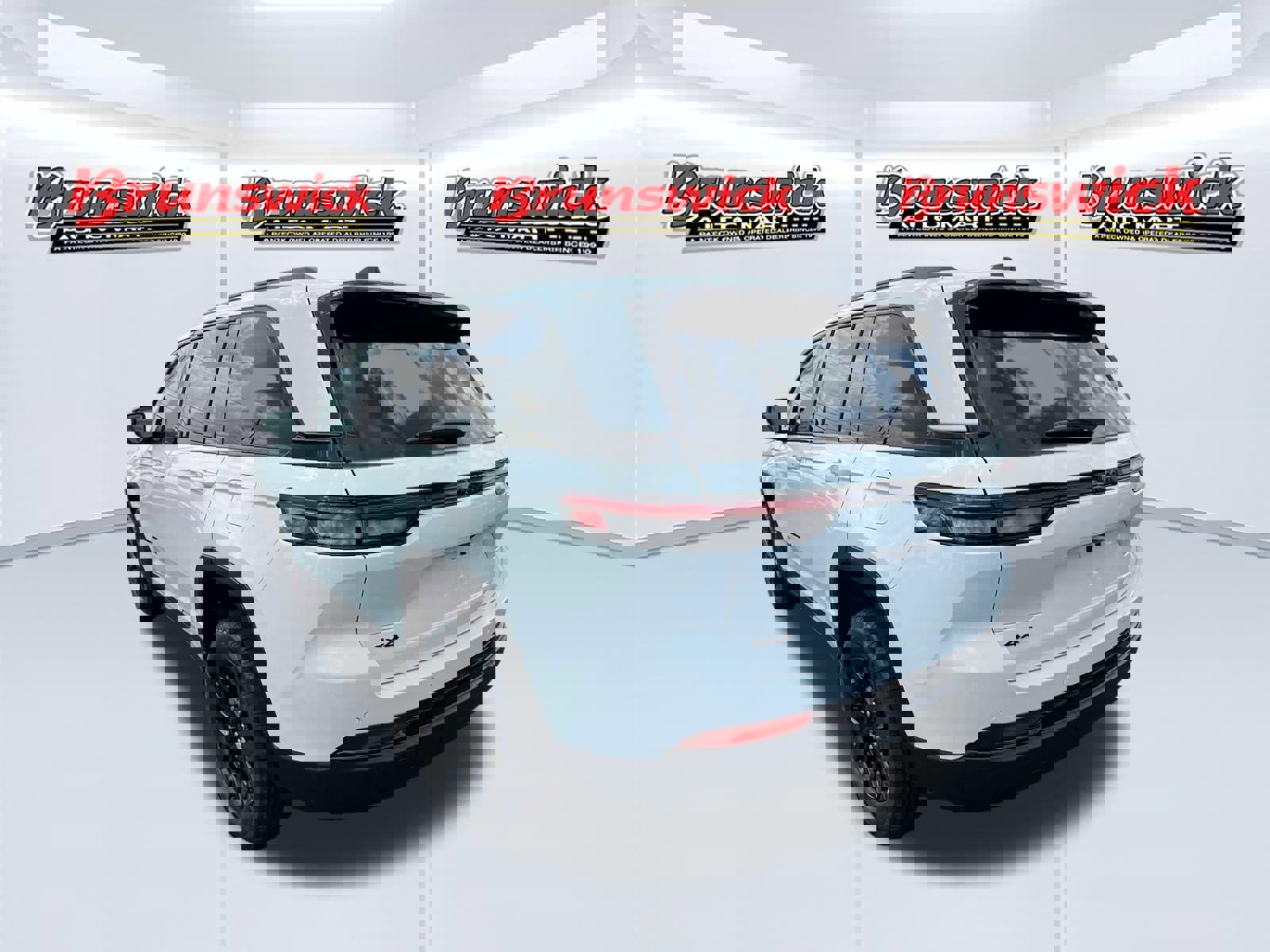 New 2025 Jeep Grand Cherokee Altitude image 5