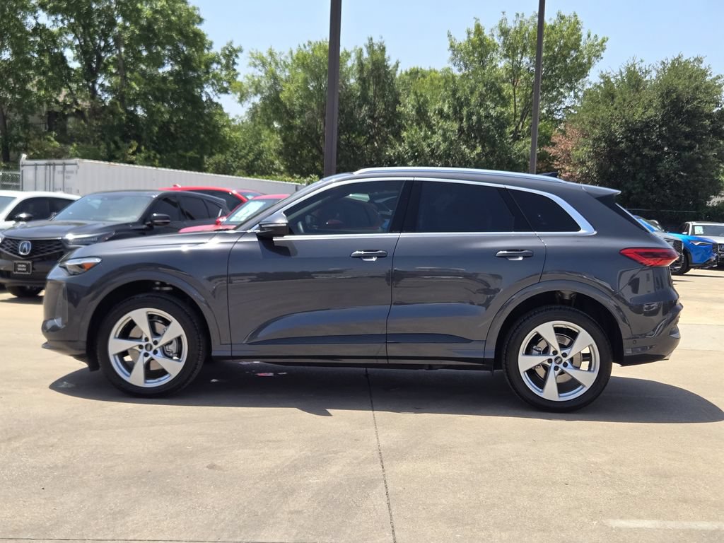 Certified 2025 Audi Q5 Premium Plus AWD/4WD image 7