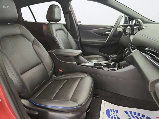 Used 2024 Buick Envista Sport Touring w/ Convenience I Package FWD image 28