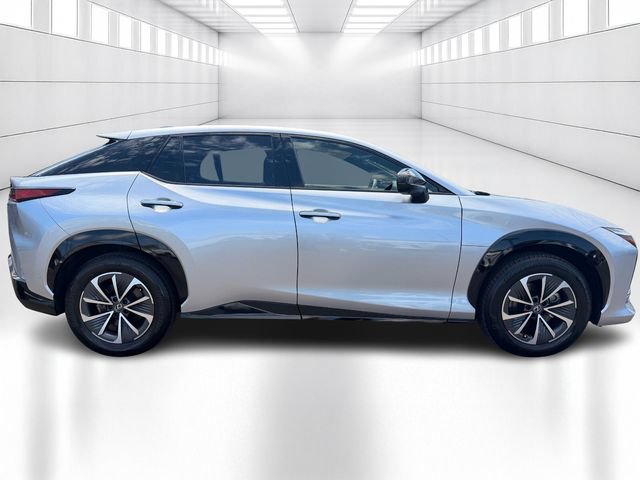Certified 2023 Lexus RZ 450e Premium w/ Technology Package AWD/4WD image 4