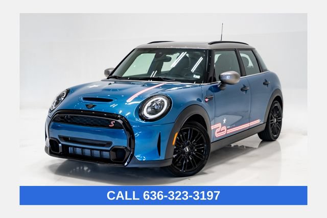 Used 2023 MINI Cooper S FWD image 1